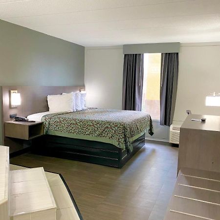 Days Inn By Wyndham Sharonville Buitenkant foto