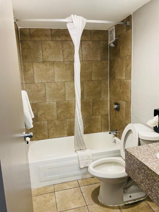 Days Inn By Wyndham Sharonville Buitenkant foto