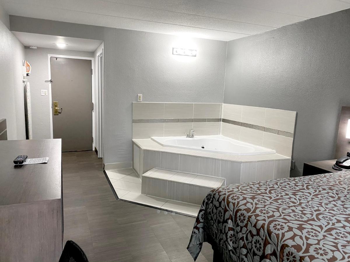Days Inn By Wyndham Sharonville Buitenkant foto