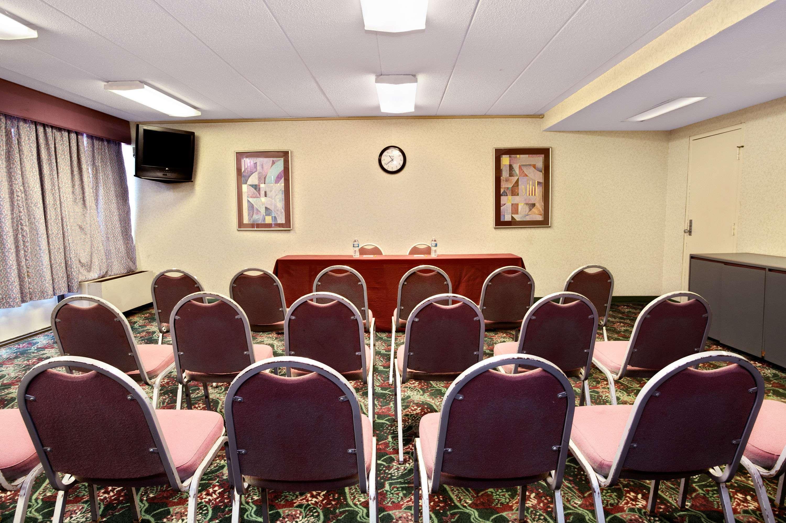 Days Inn By Wyndham Sharonville Buitenkant foto