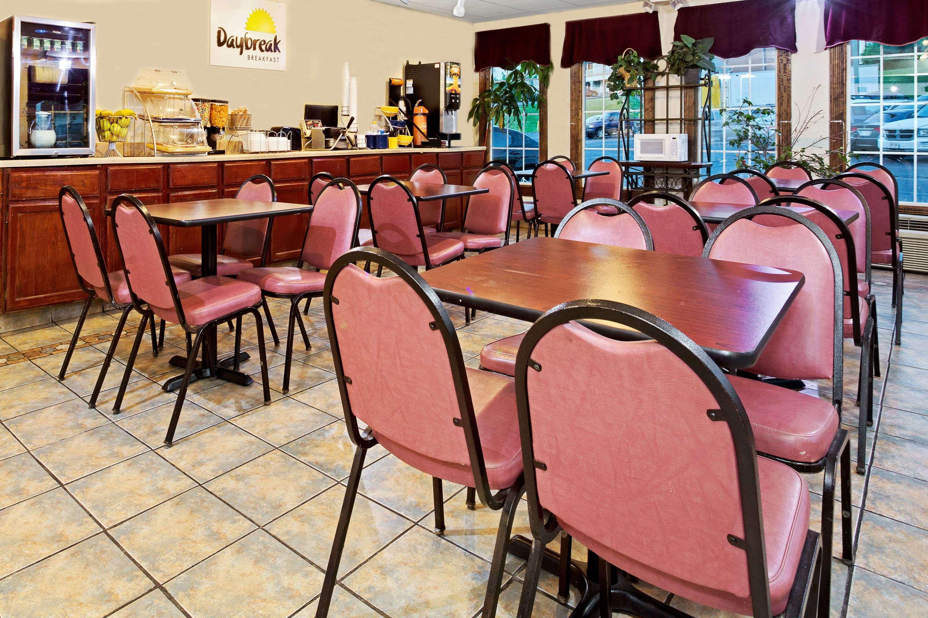 Days Inn By Wyndham Sharonville Buitenkant foto