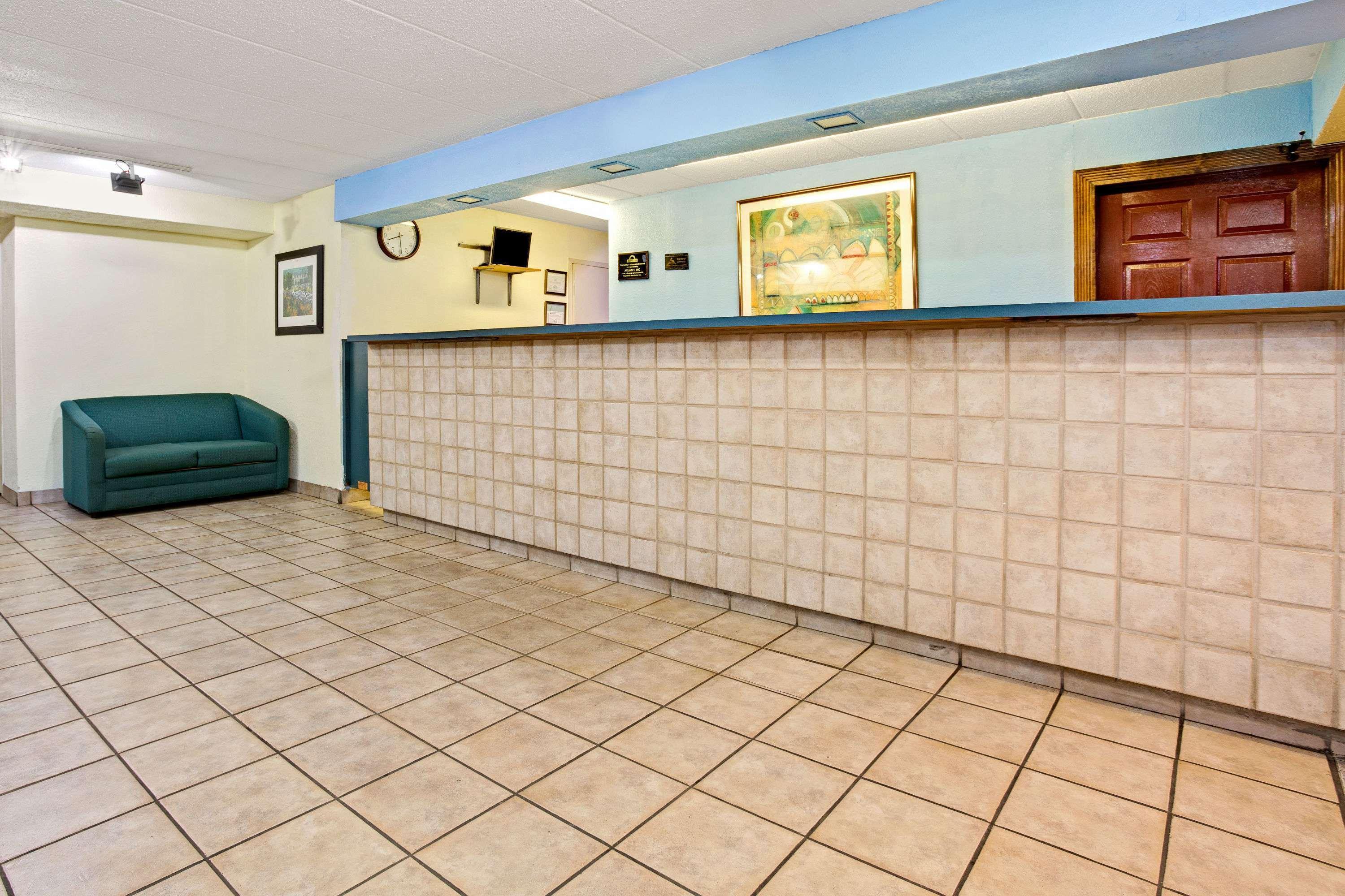 Days Inn By Wyndham Sharonville Buitenkant foto