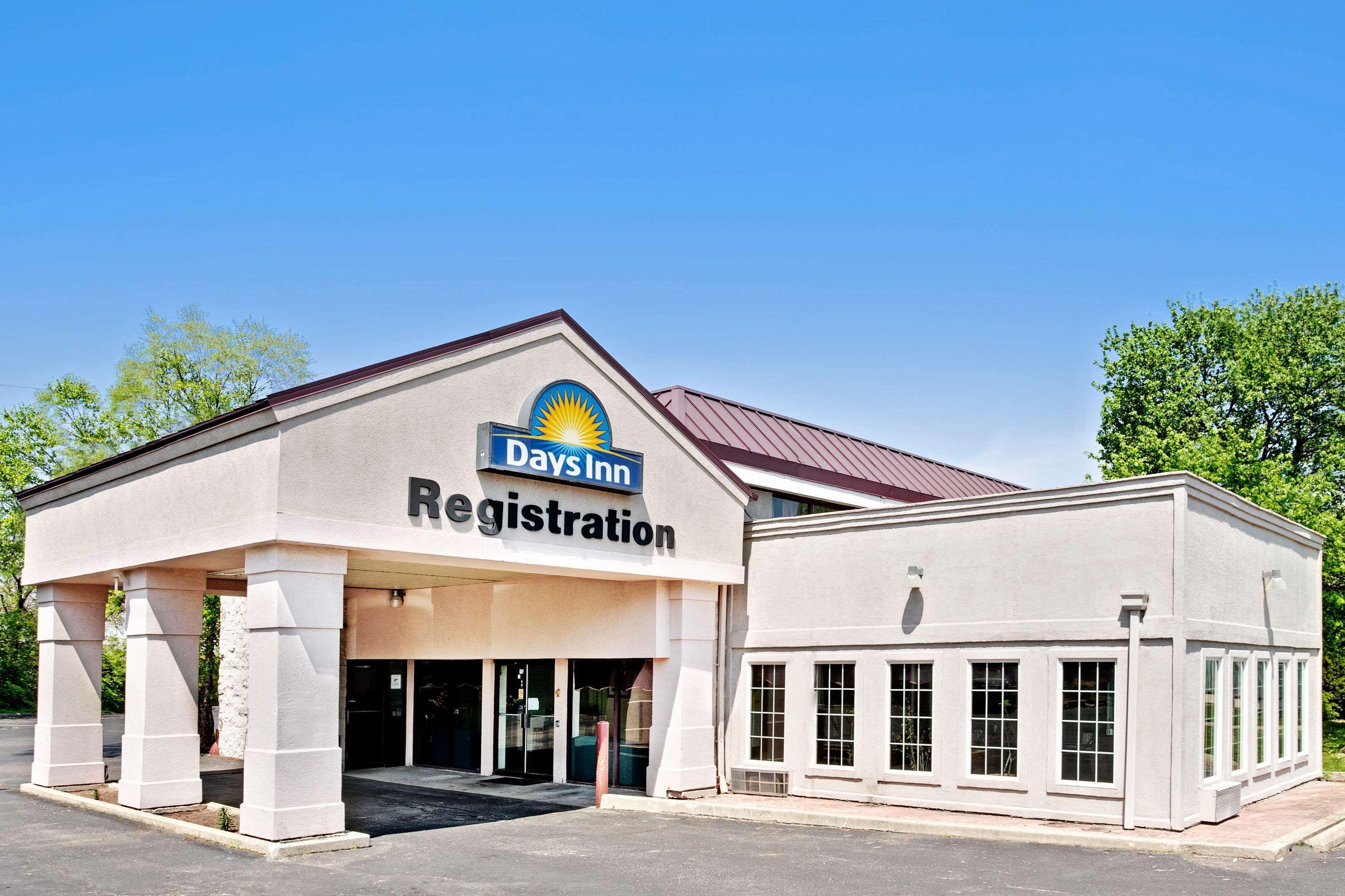 Days Inn By Wyndham Sharonville Buitenkant foto