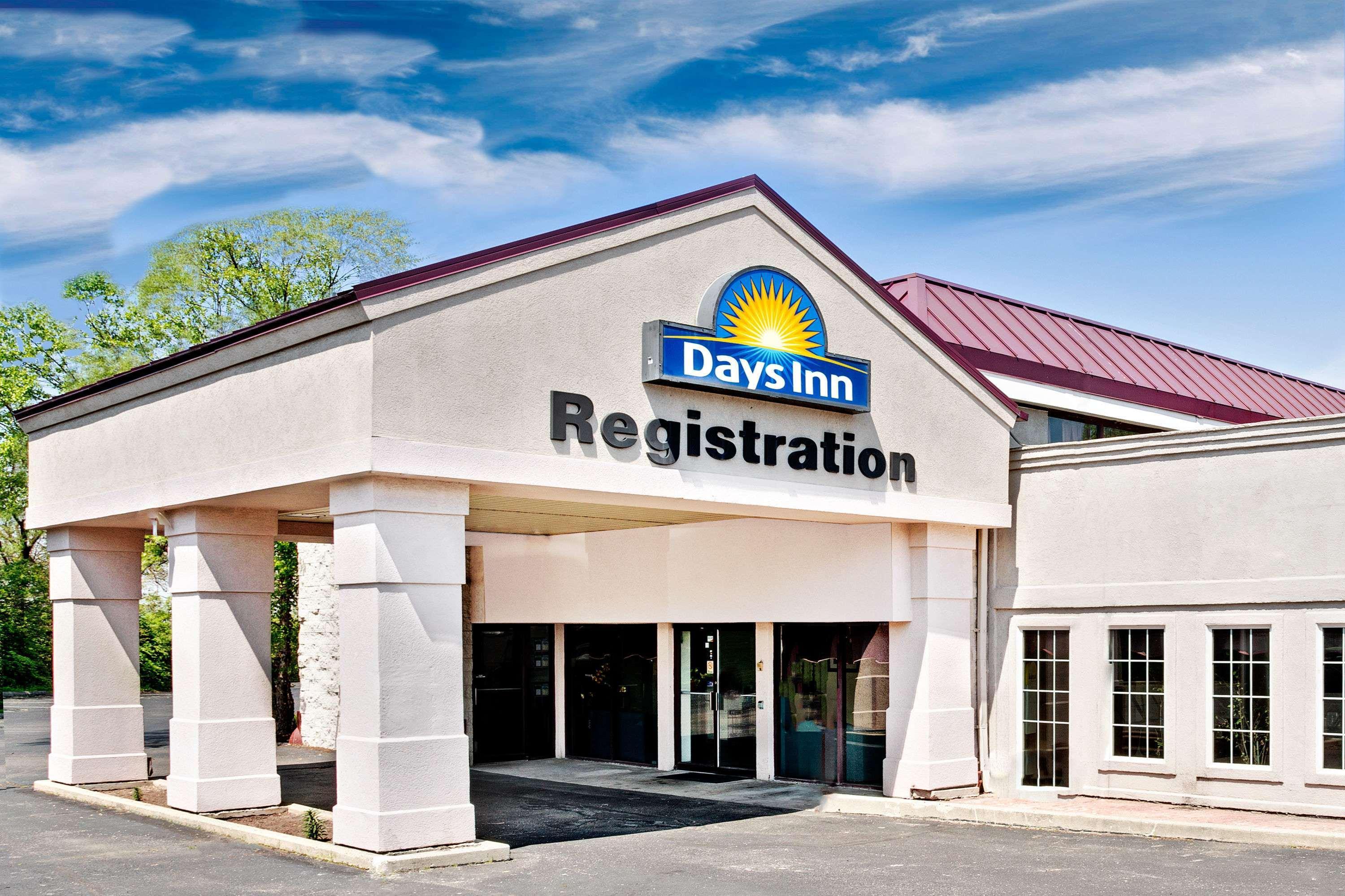 Days Inn By Wyndham Sharonville Buitenkant foto