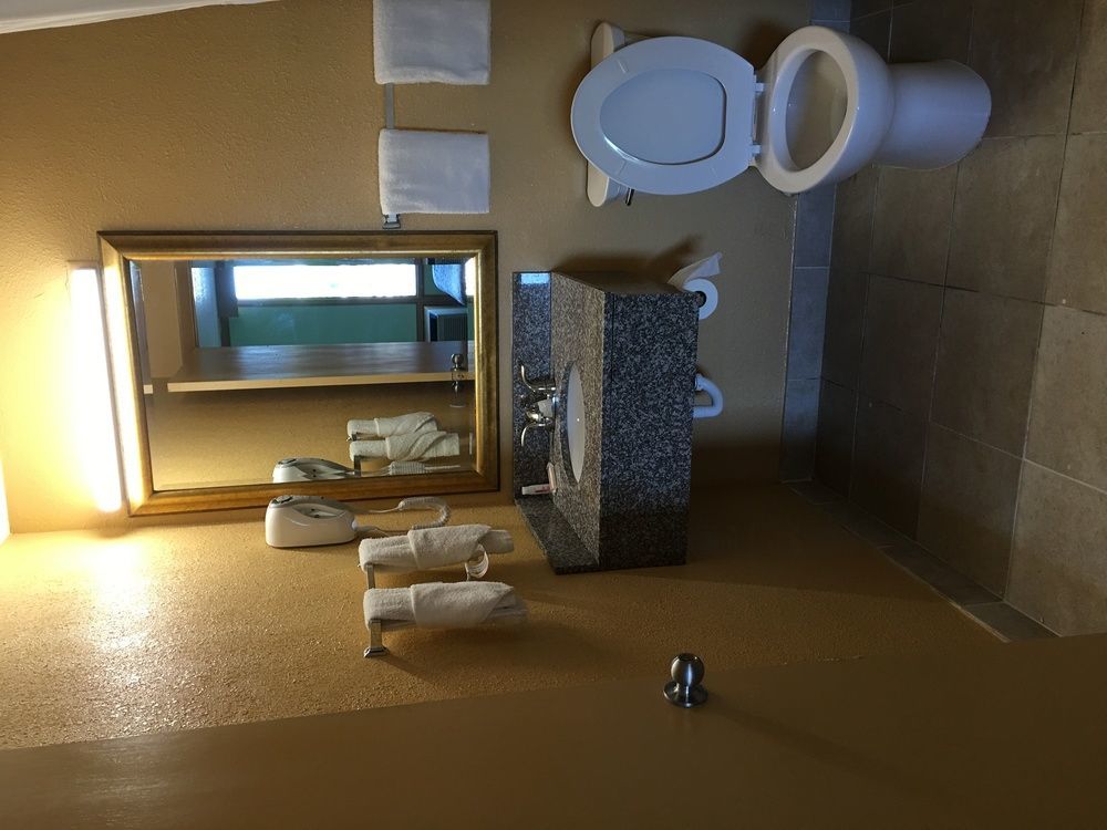 Days Inn By Wyndham Sharonville Buitenkant foto