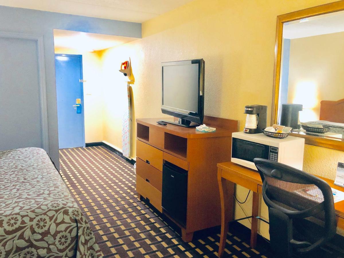 Days Inn By Wyndham Sharonville Buitenkant foto