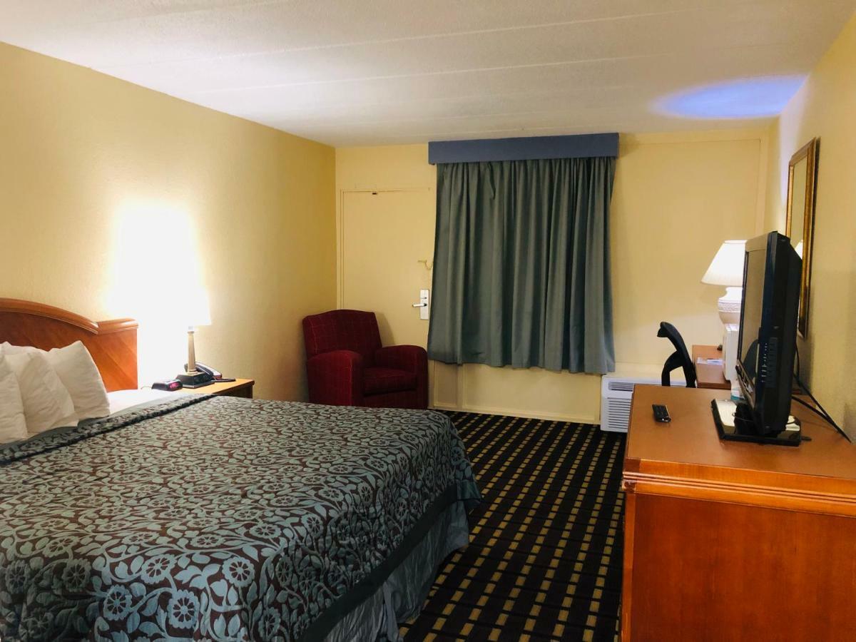 Days Inn By Wyndham Sharonville Buitenkant foto