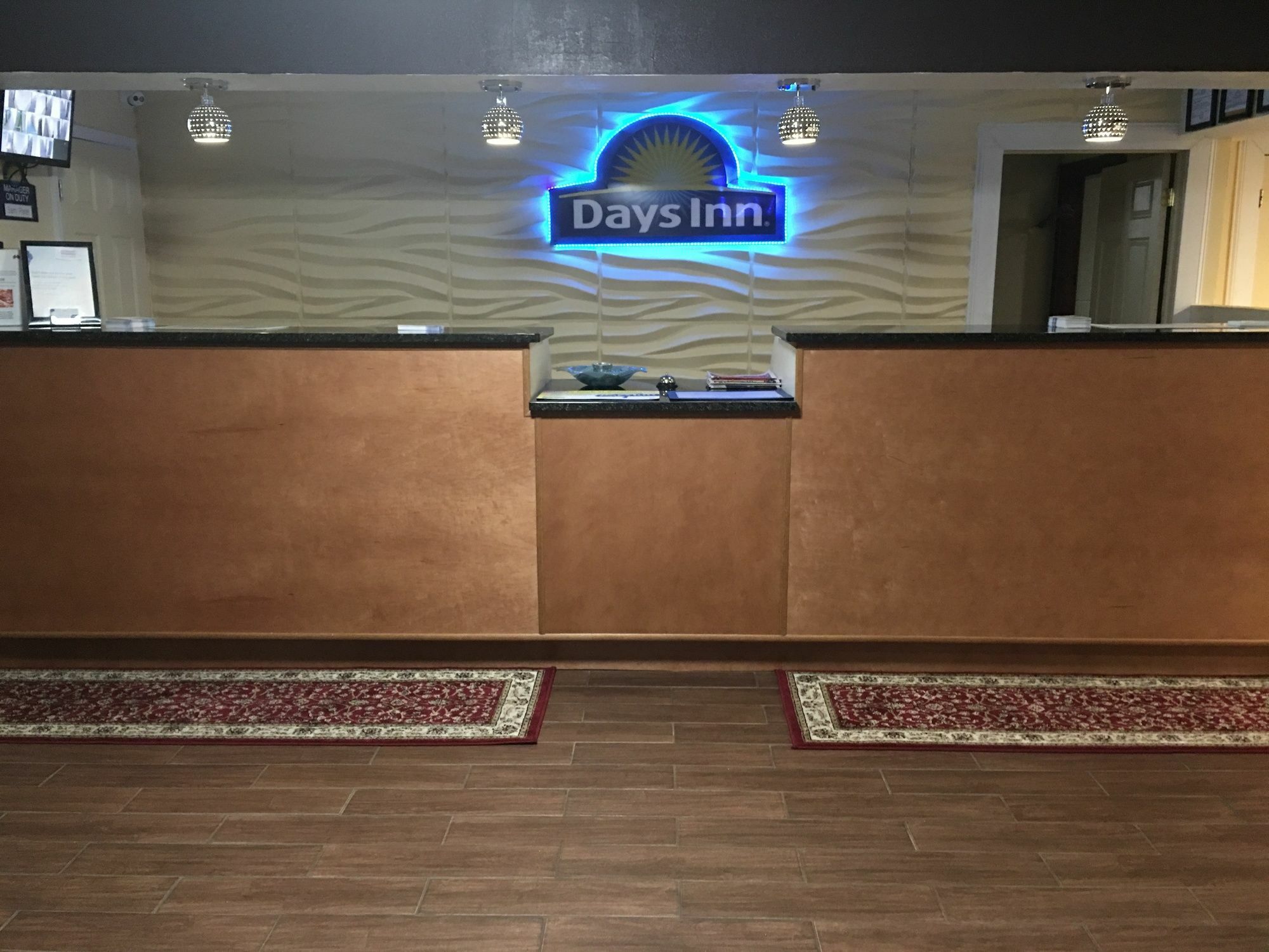 Days Inn By Wyndham Sharonville Buitenkant foto